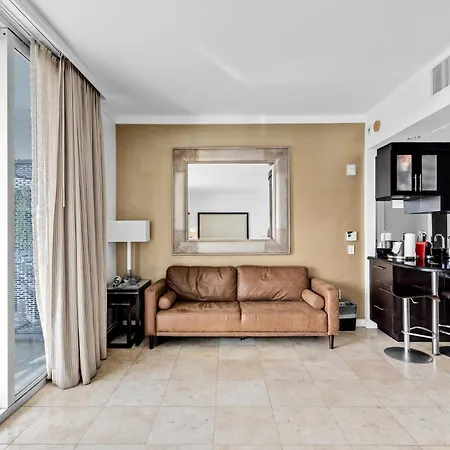 Large Suites On Ocean Drive With Direct Access To The Beach Miami Beach Exterior photo