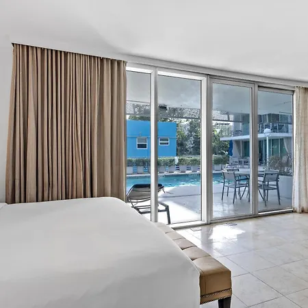 Large Suites On Ocean Drive With Direct Access To The Beach Miami Beach Exterior photo