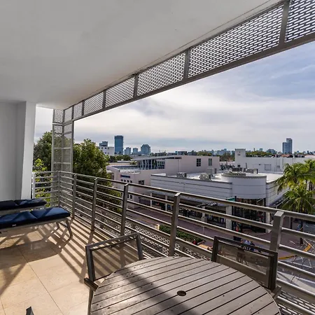 Large Suites On Ocean Drive With Direct Access To The Beach Miami Beach Exterior photo