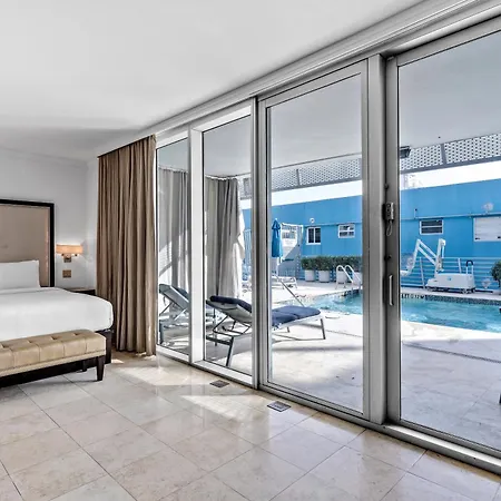 Large Suites On Ocean Drive With Direct Access To The Beach Miami Beach Exterior photo