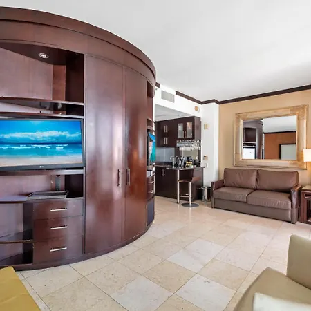 Large Suites On Ocean Drive With Direct Access To The Beach Miami Beach Exterior photo