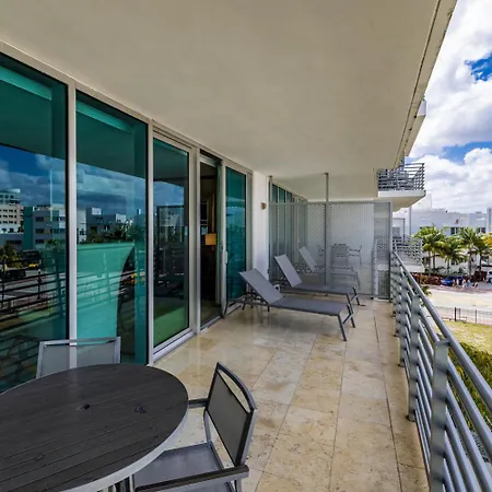 Large Suites On Ocean Drive With Direct Access To The Beach Miami Beach Exterior photo