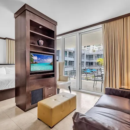 Large Suites On Ocean Drive With Direct Access To The Beach Miami Beach Exterior photo