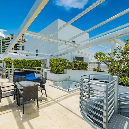 Large Suites On Ocean Drive With Direct Access To The Beach Miami Beach Exterior photo